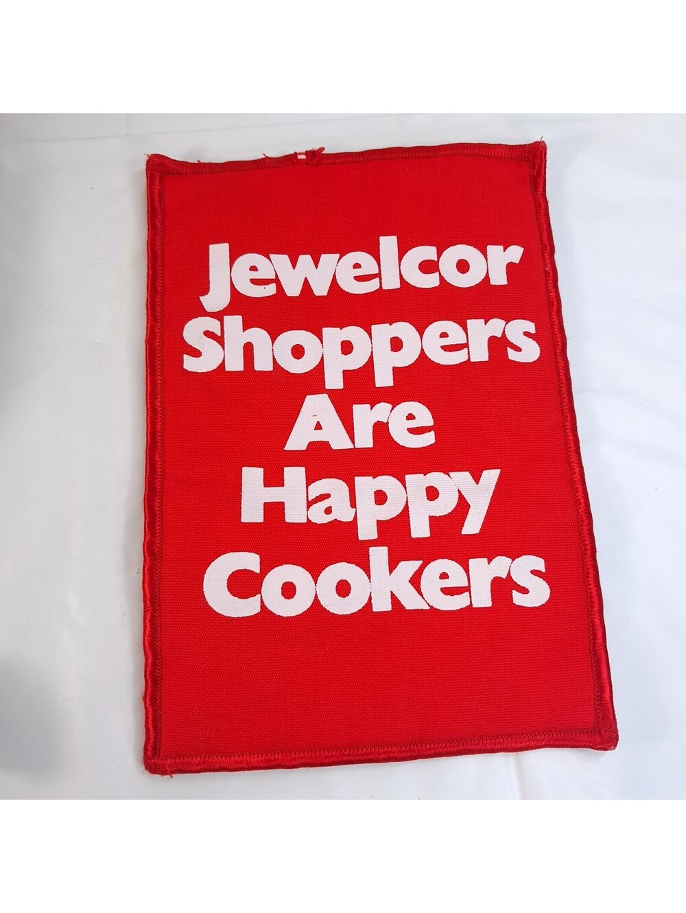 Jewelcor Shoppers are Happy Cookers pot holder fabric trivet red grocery Vintage